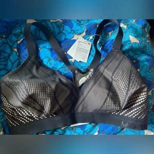 Lululemon Awake to Lace Bra in 36D
